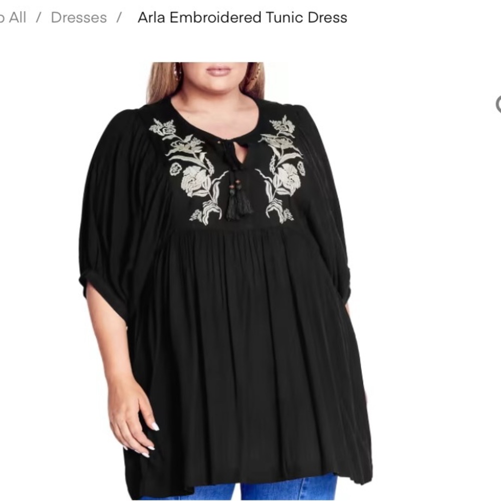 Black tunic with flowers from Dia & co size 26/28 (((cute)))